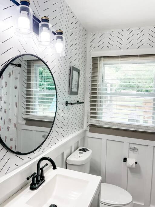 Blue Bungalow W/ Free Golf Cart 1/2 Mi From Square Covington Luaran gambar