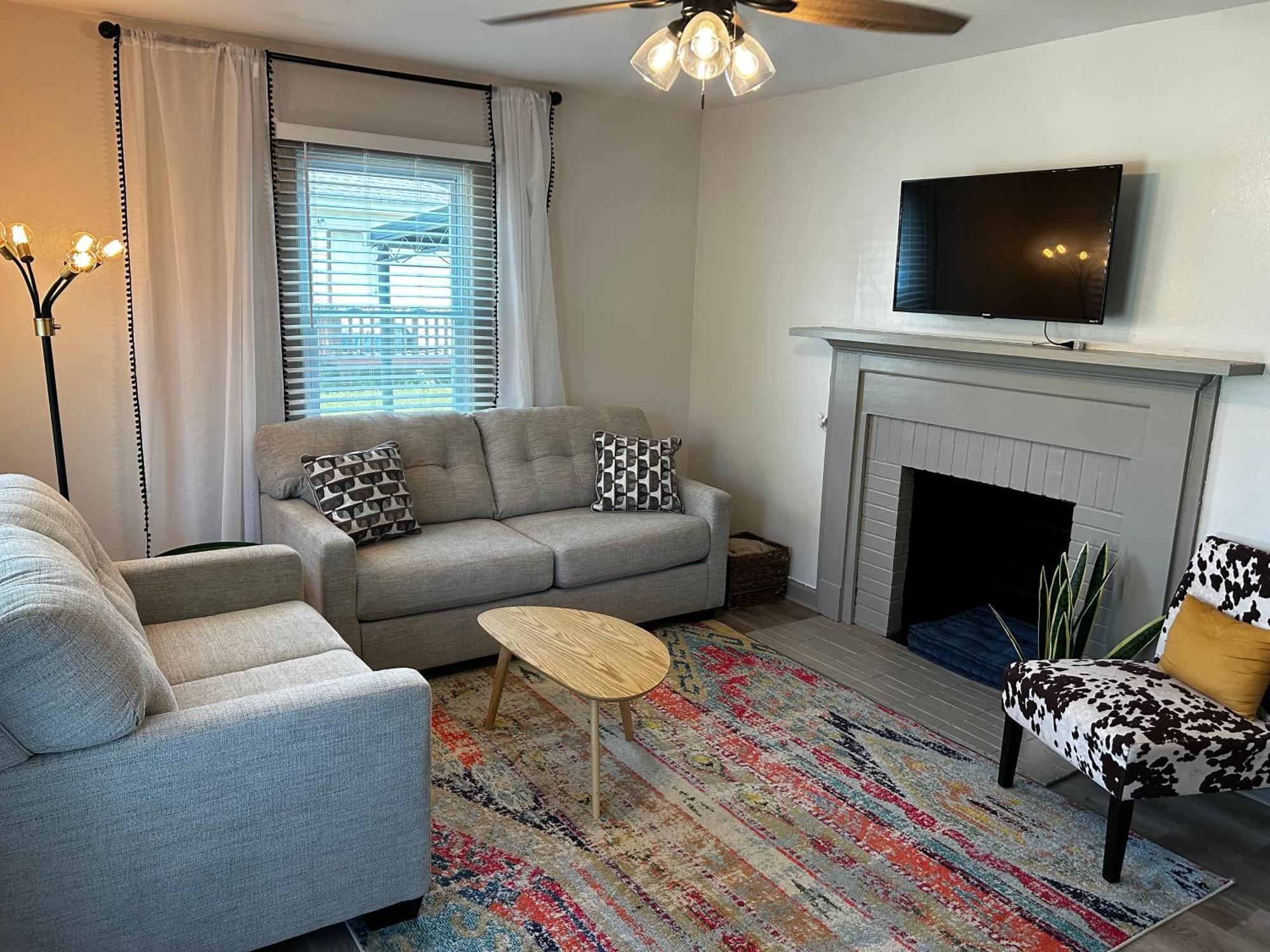 Blue Bungalow W/ Free Golf Cart 1/2 Mi From Square Covington Luaran gambar