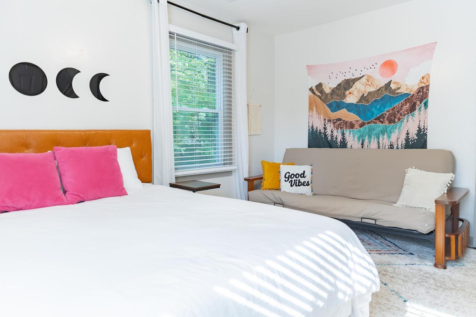 Blue Bungalow W/ Free Golf Cart 1/2 Mi From Square Covington Luaran gambar